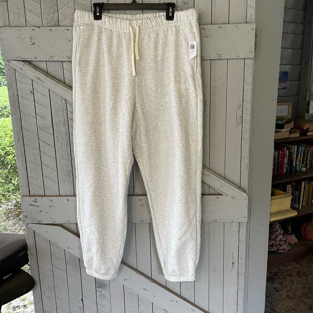 Old Navy Cozy Light Gray Sweatpants size L Tall